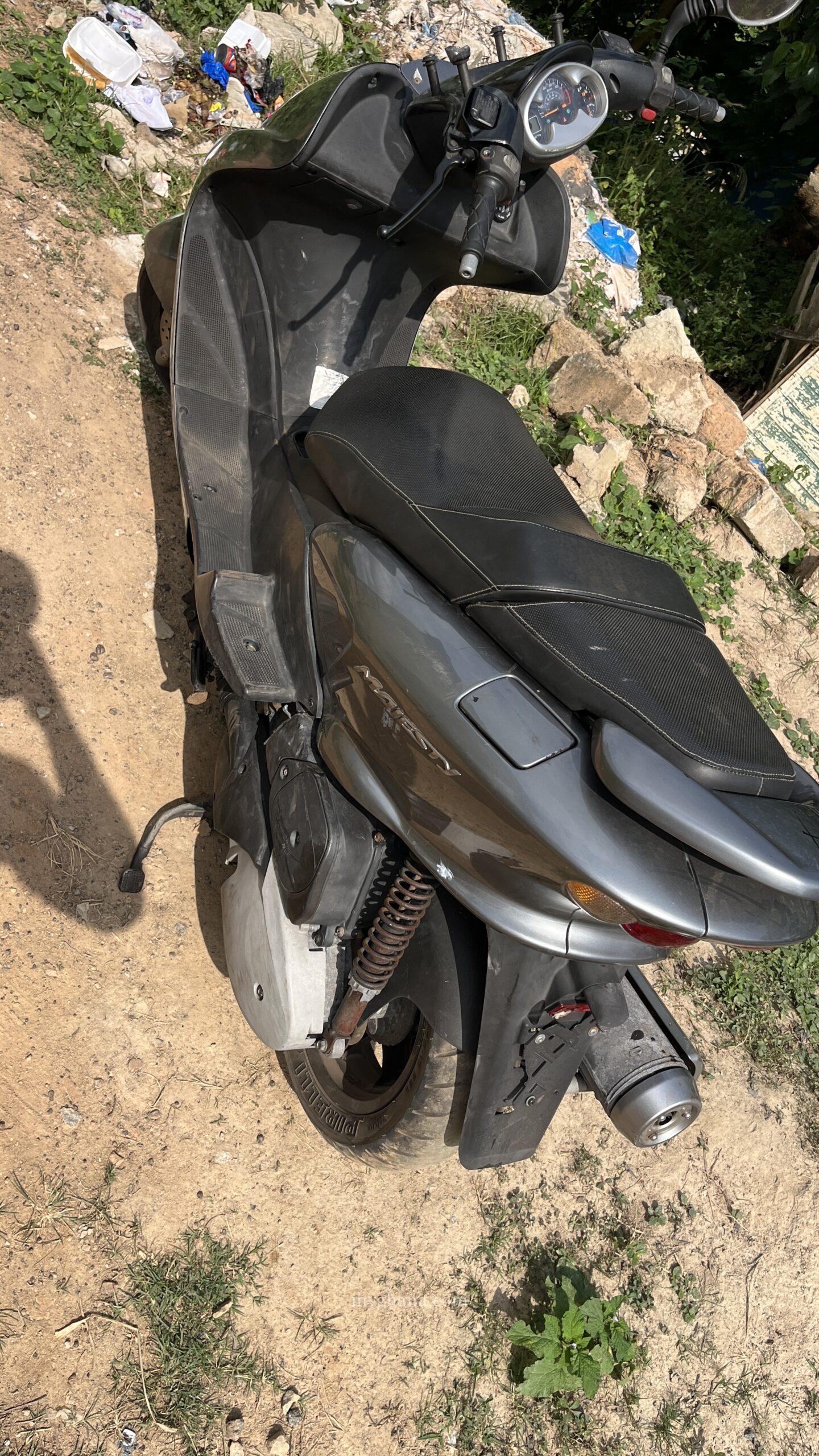 Yamaha Majesty