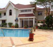 4 bedroom house with swimming pool to let at Ridge