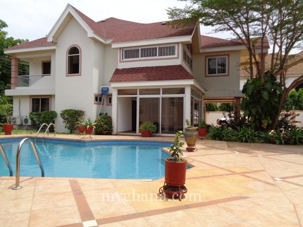 4 bedroom house with swimming pool to let at Ridge