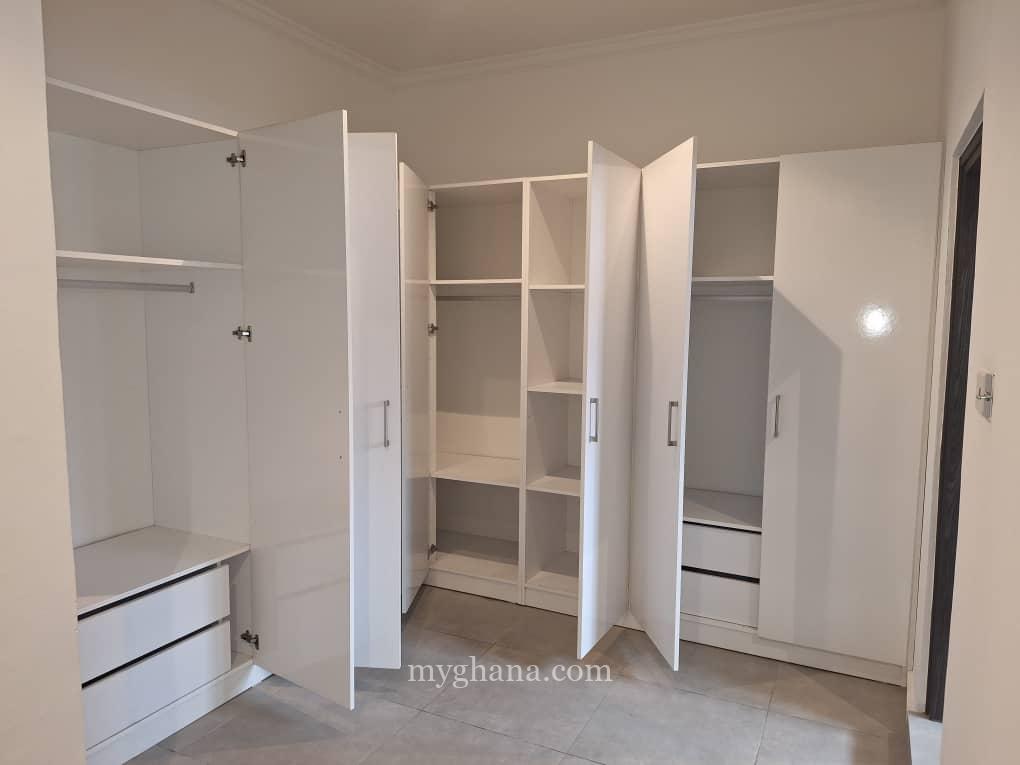 Furnished 3 bedroom townhouse to let at Cantonments, Accra