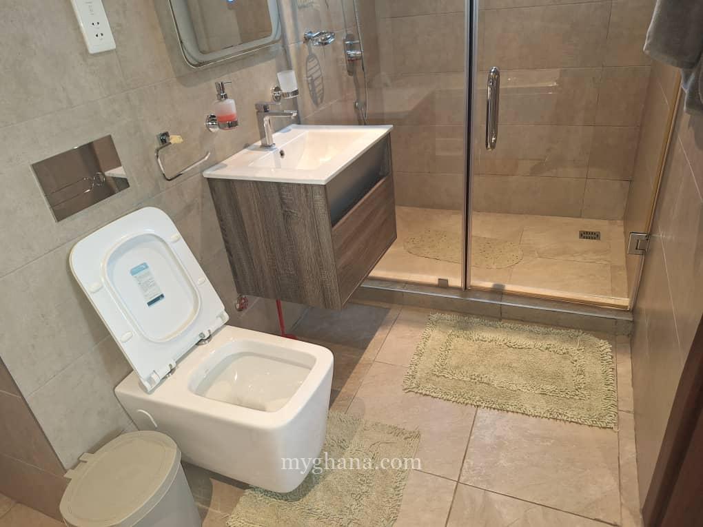 Furnished 3 bedroom penthouse to let at East Legon near Mensvic Hotel, Acc