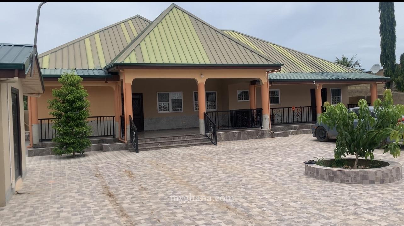 4 Bedroom House