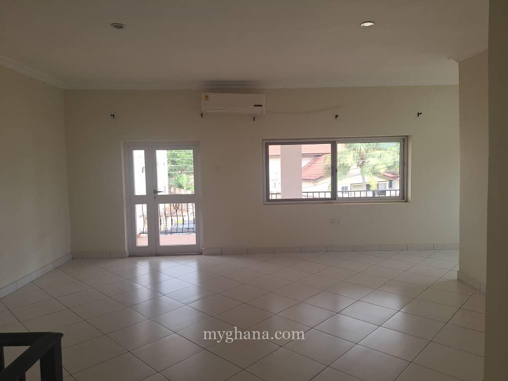 4 bedroom house to let at West Legon, Accra