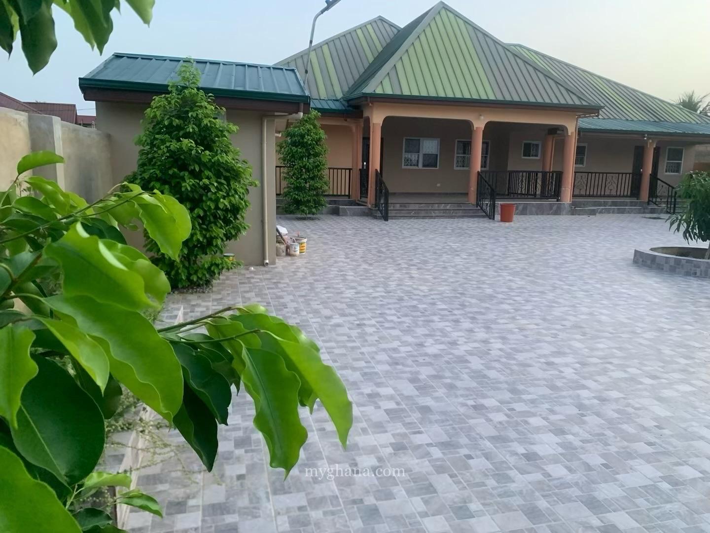 4 Bedroom House