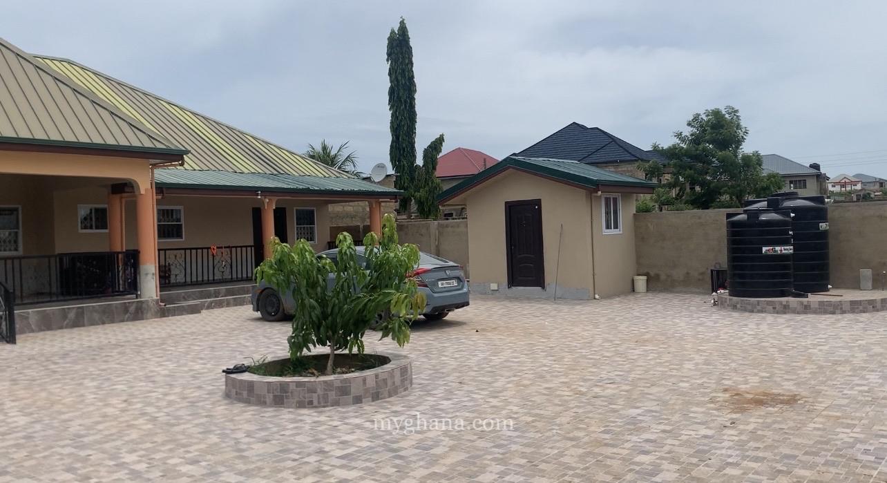 4 Bedroom House