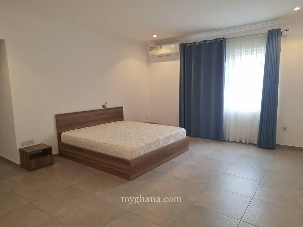 Furnished 3 bedroom townhouse to let at Cantonments, Accra
