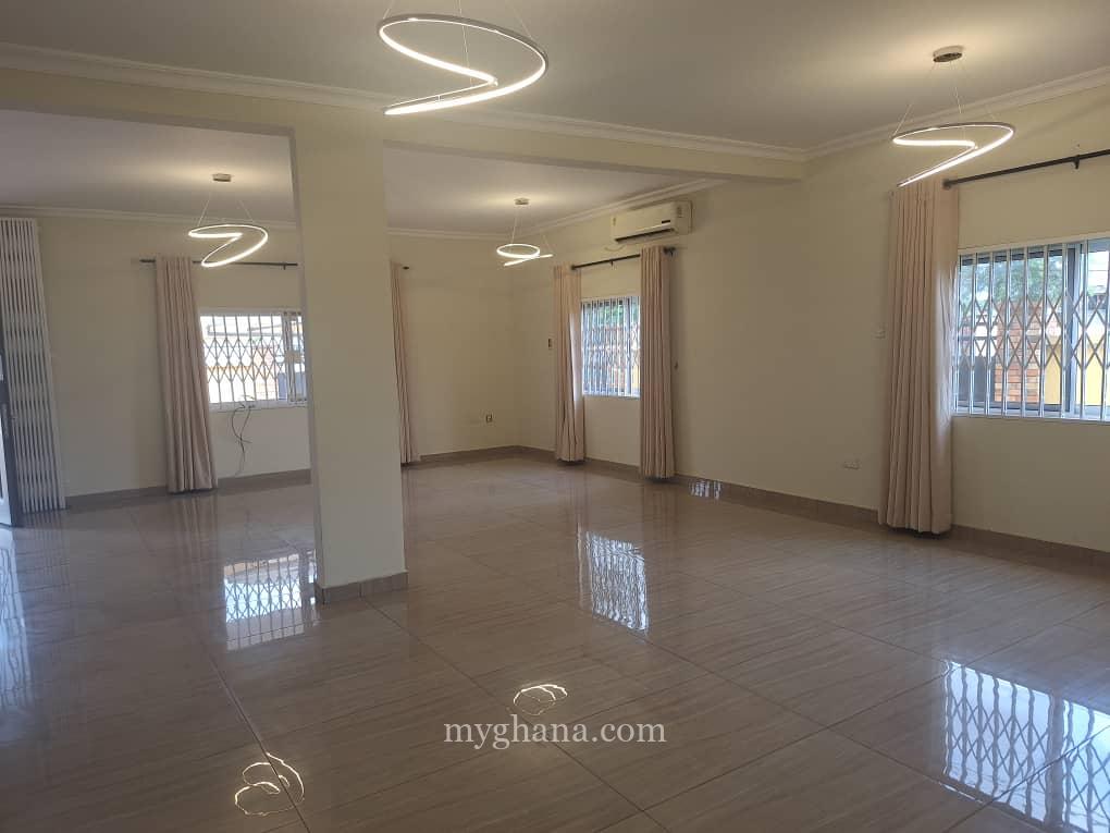 4 bedroom house to let at West Legon, Accra