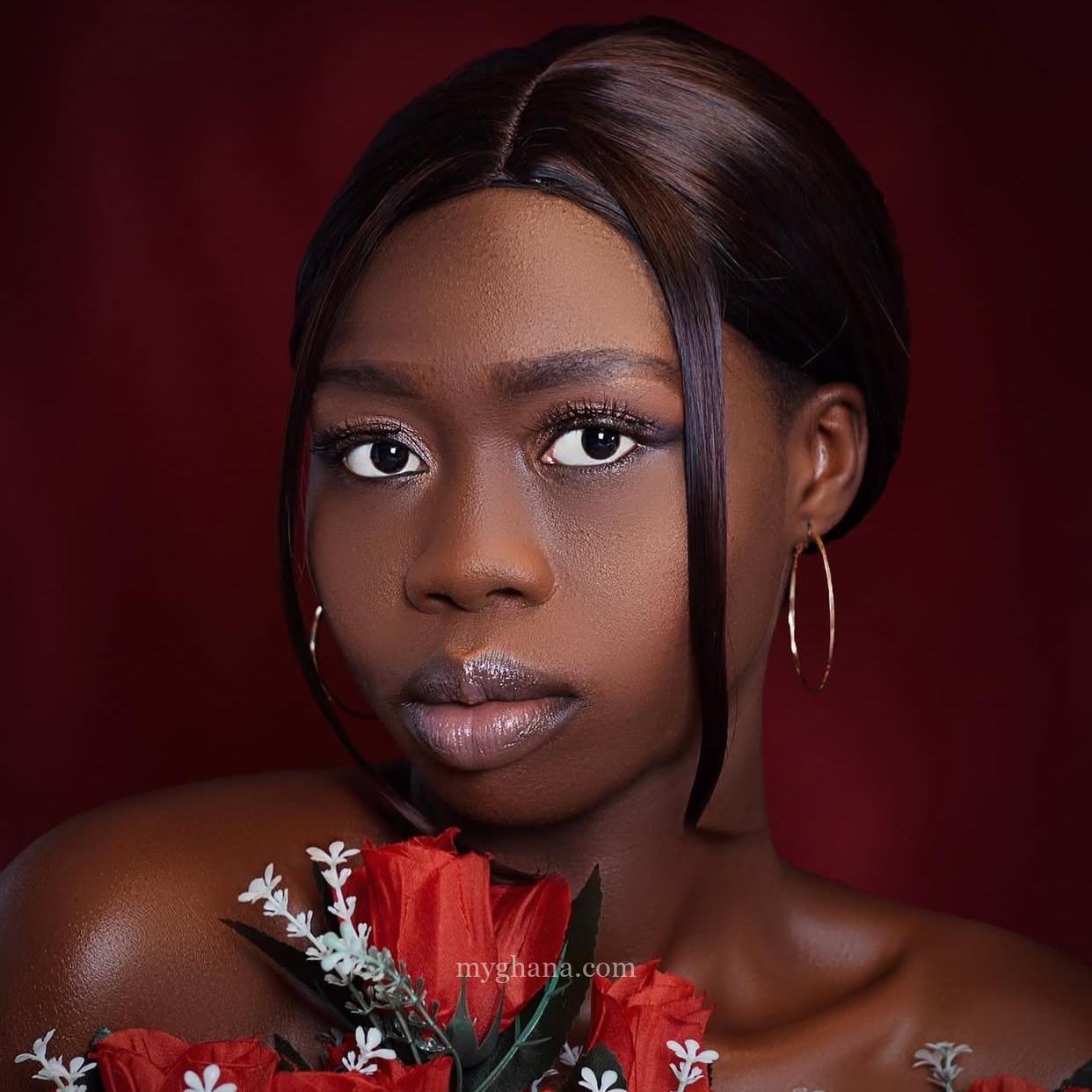 Bridal makeup, Birthday makeup,Graduation makeup,studio makeup,carnival etc