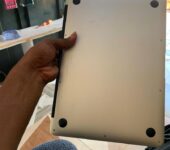 Apple laptop