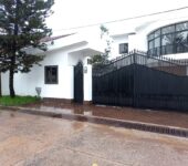 Three bedroom house to let at Labone, Accra