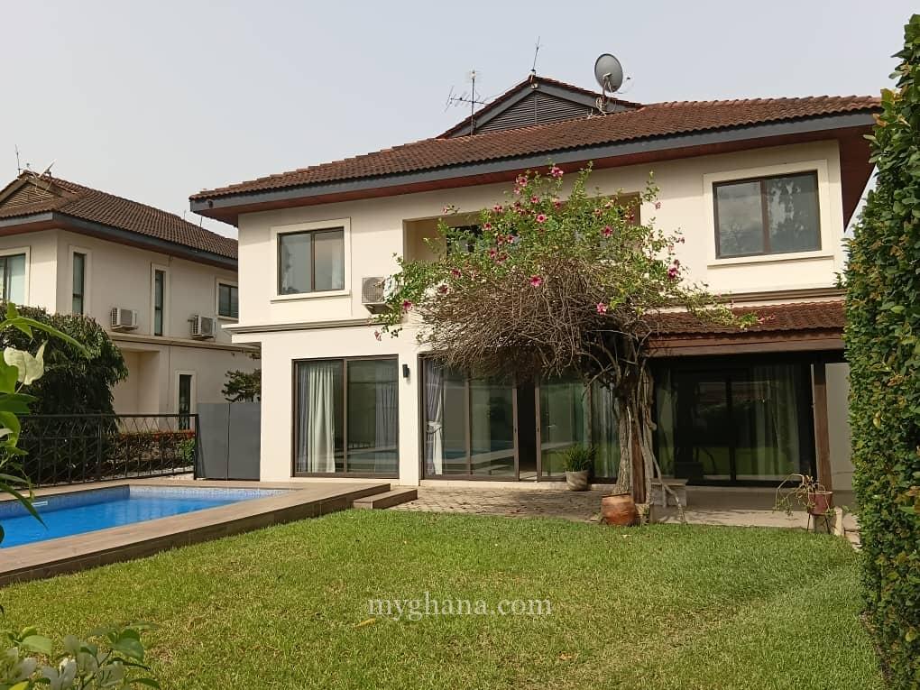 Executive three bedroom townhouse to let at Airport Residential Area, Accra