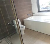 5 bedroom house to let at East Legon near American House, Accra