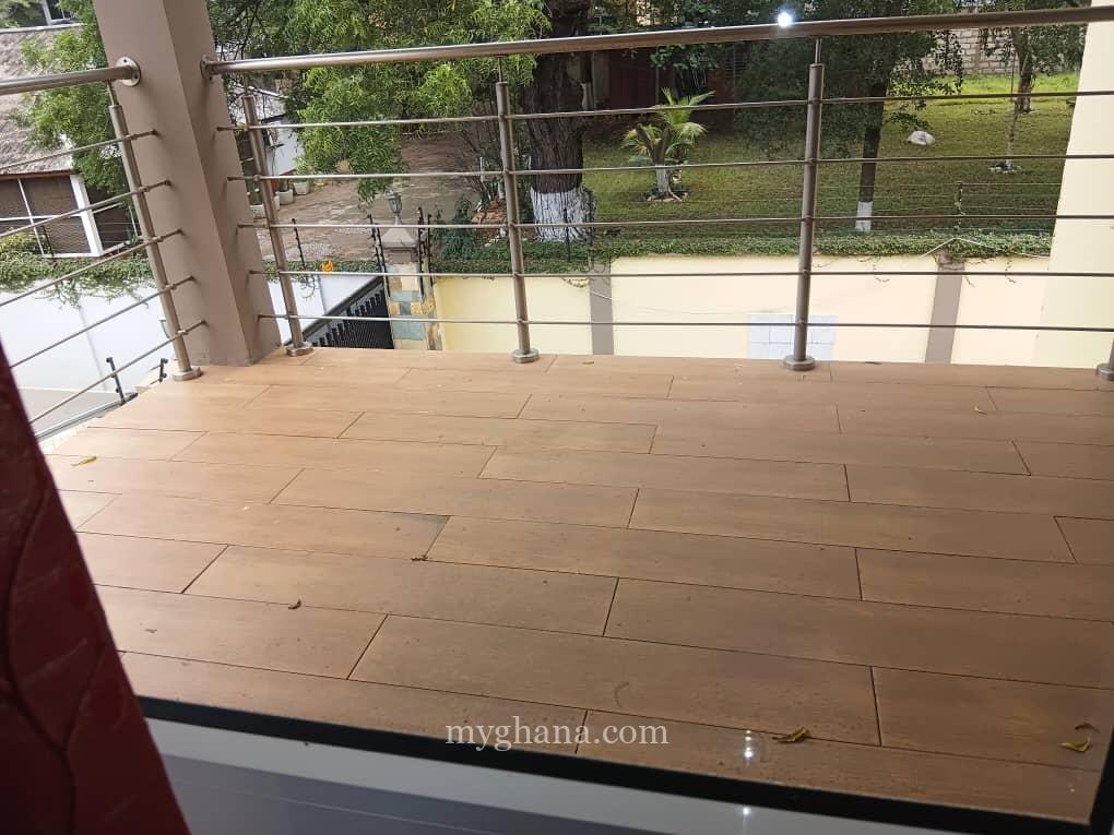 Furnished 3 bedroom townhouse to let at North Ridge near Alisa Hotel, Accra