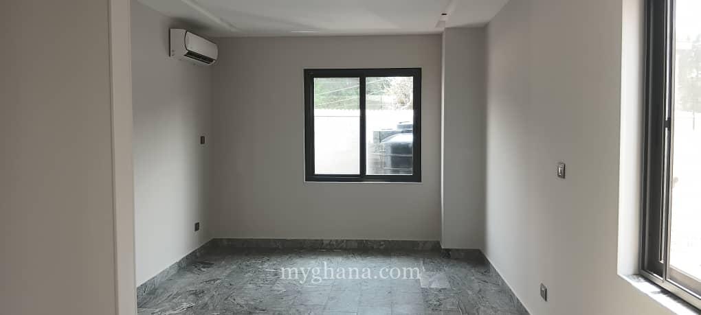 3 bedroom townhouse to let at Airport Residential Area, Accra