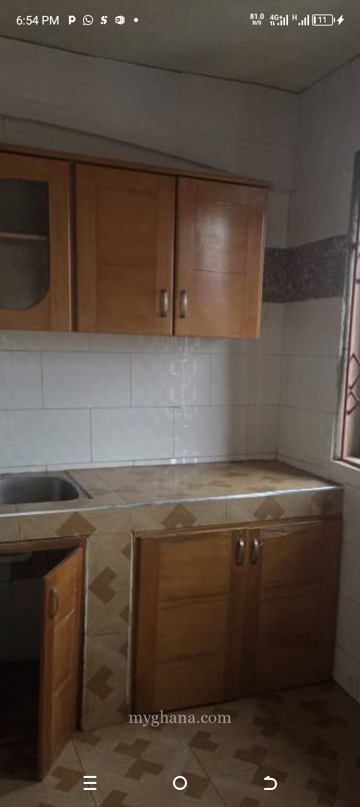 2 bedrooms town house for rent @ Achimota