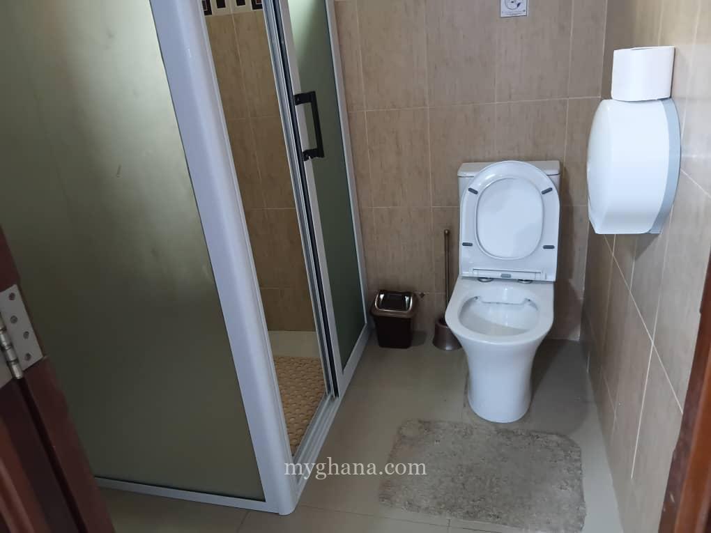 Furnished three bedroom apartment to let at Cantonments, Accra