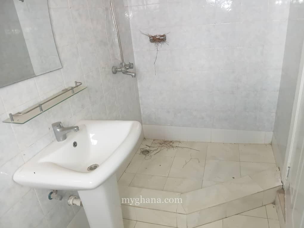 Newly built 3 bedroom house for sale at Ofankor, Asofa – Accra