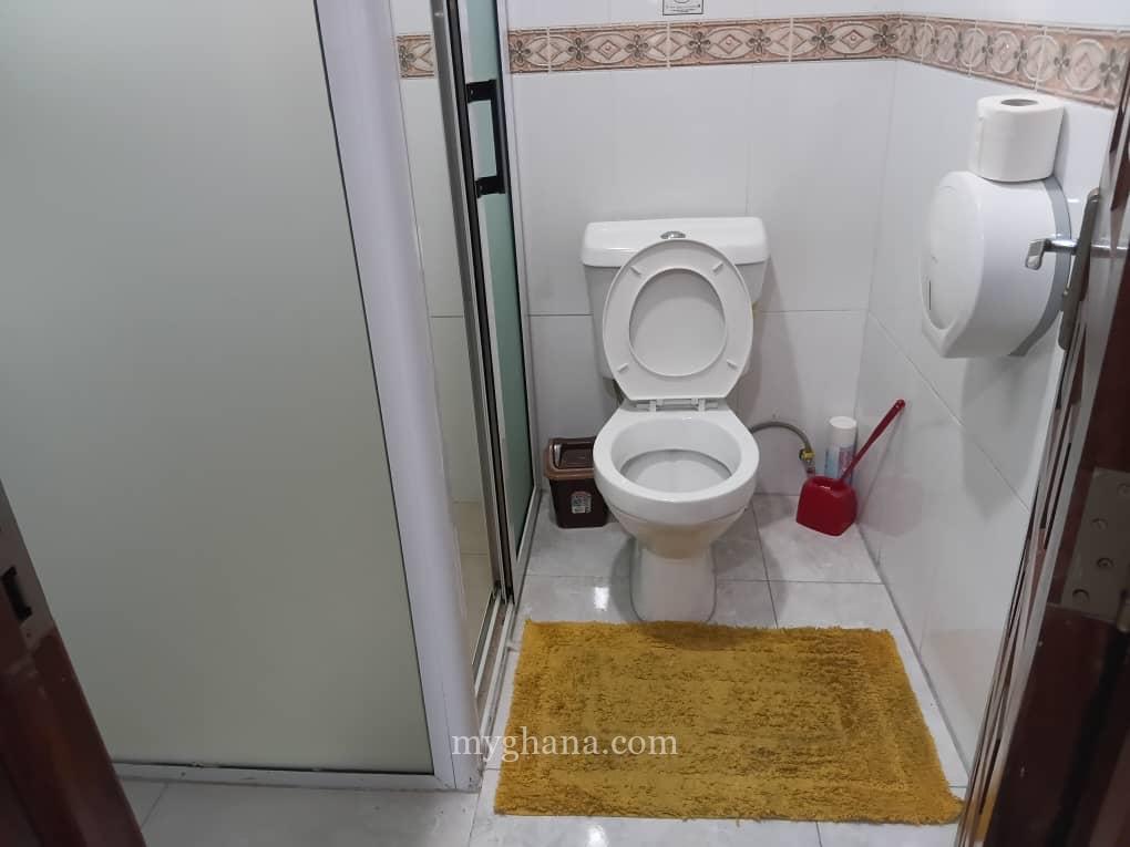 Furnished three bedroom apartment to let at Cantonments, Accra