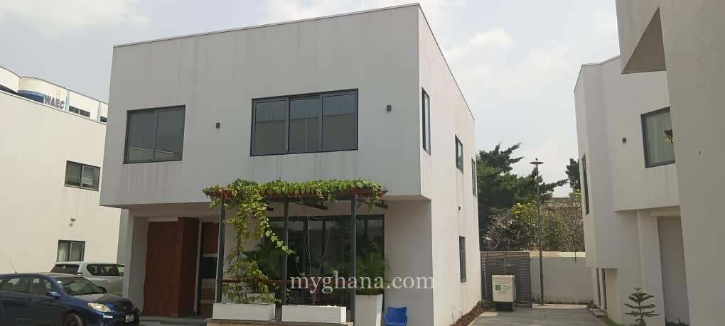 3 bedroom townhouse to let at Airport Residential Area, Accra
