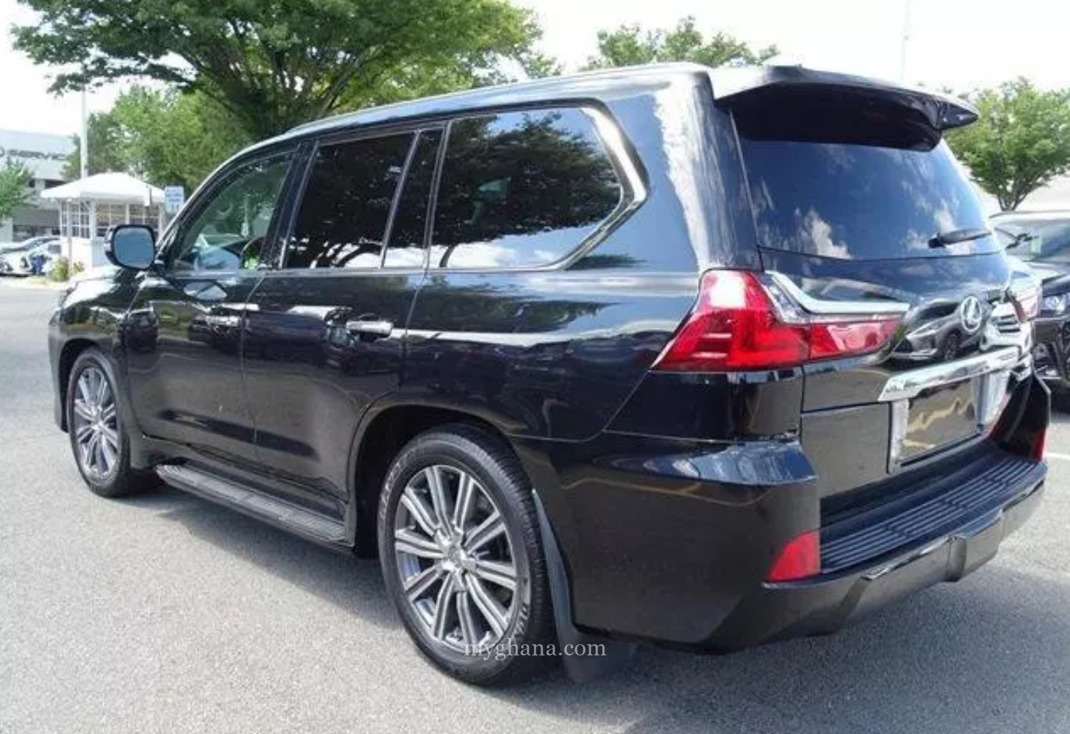 2016 Lexus LX 570 Base