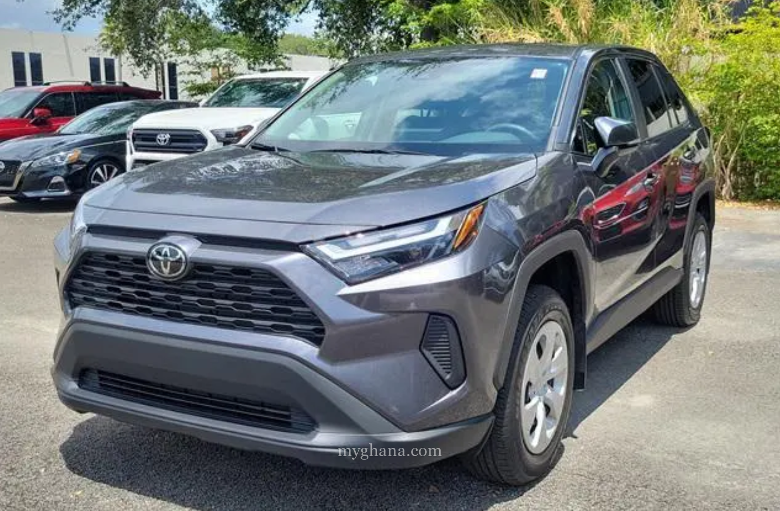 2025 Toyota RAV4 LE