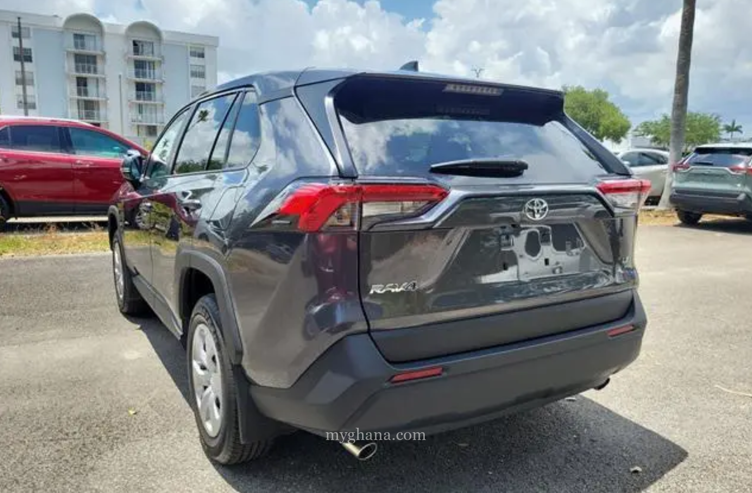2025 Toyota RAV4 LE