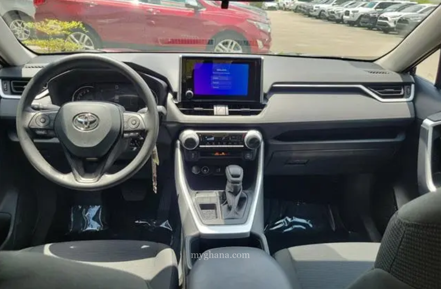 2025 Toyota RAV4 LE