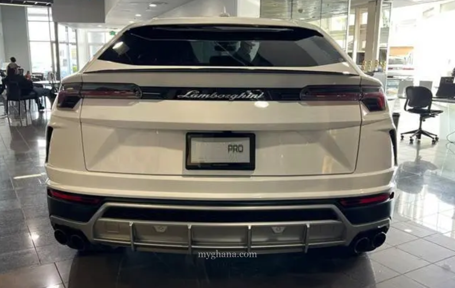 2022 Lamborghini Urus Graphite Capsule
