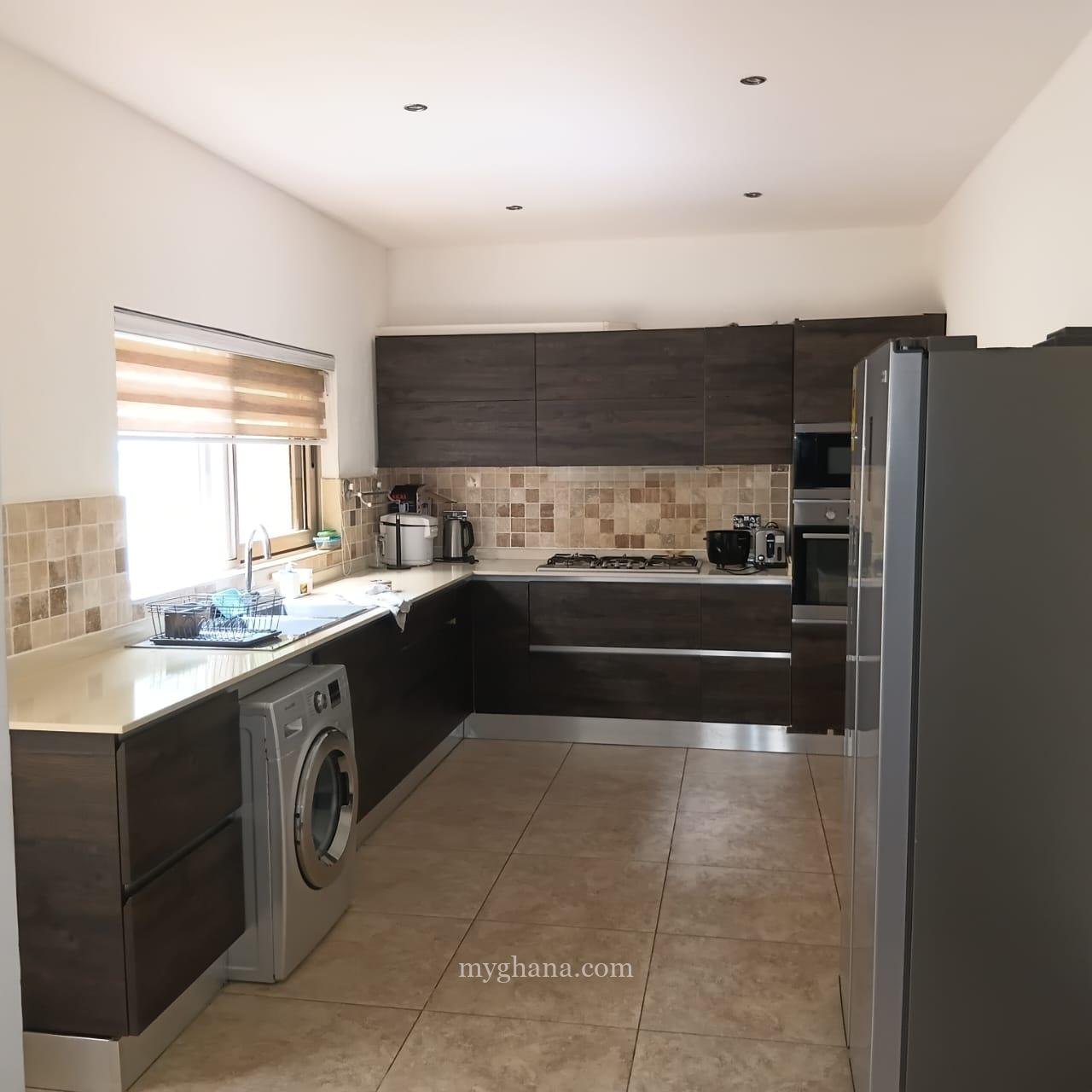 Furnished 3 bedroom townhouse to let at Airport Residential Area, Accra