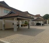 Executive three bedroom townhouse to let at Airport Residential Area, Accra