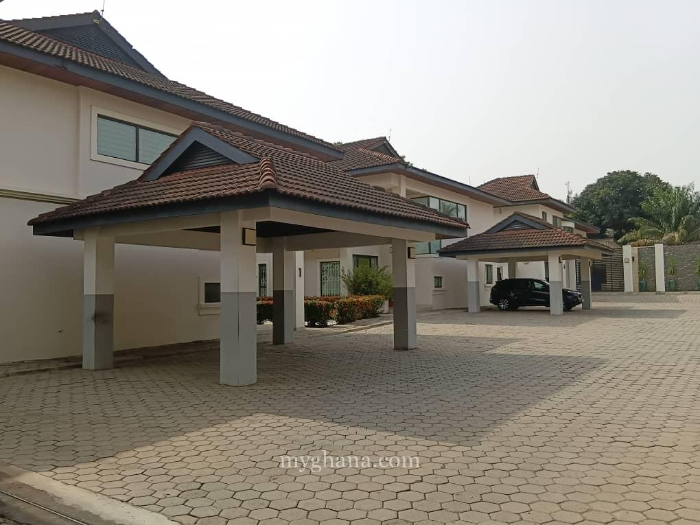 Executive three bedroom townhouse to let at Airport Residential Area, Accra