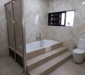 Three bedroom house to let at Labone, Accra