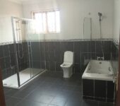 4 bedroom house to let at Cantonments, Accra