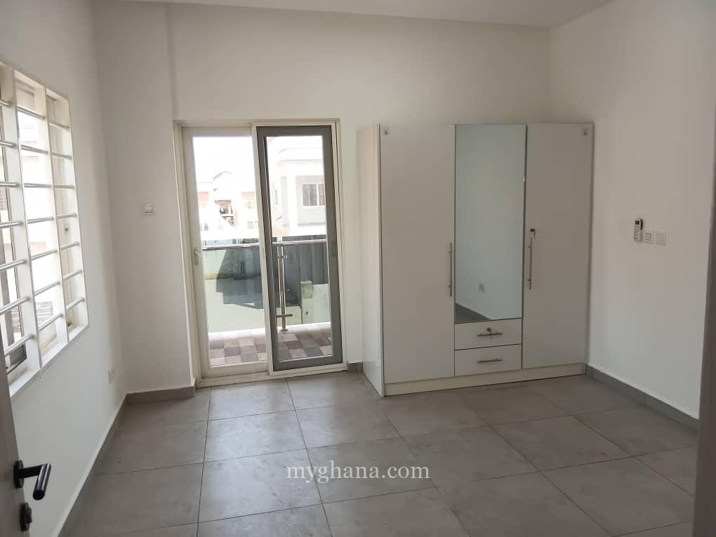 Three bedroom townhouse to let at Spintex, East Airport, Accra