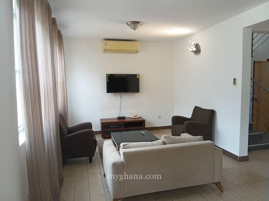 Furnished 3 bedroom townhouse to let at North Ridge near Alisa Hotel, Accra
