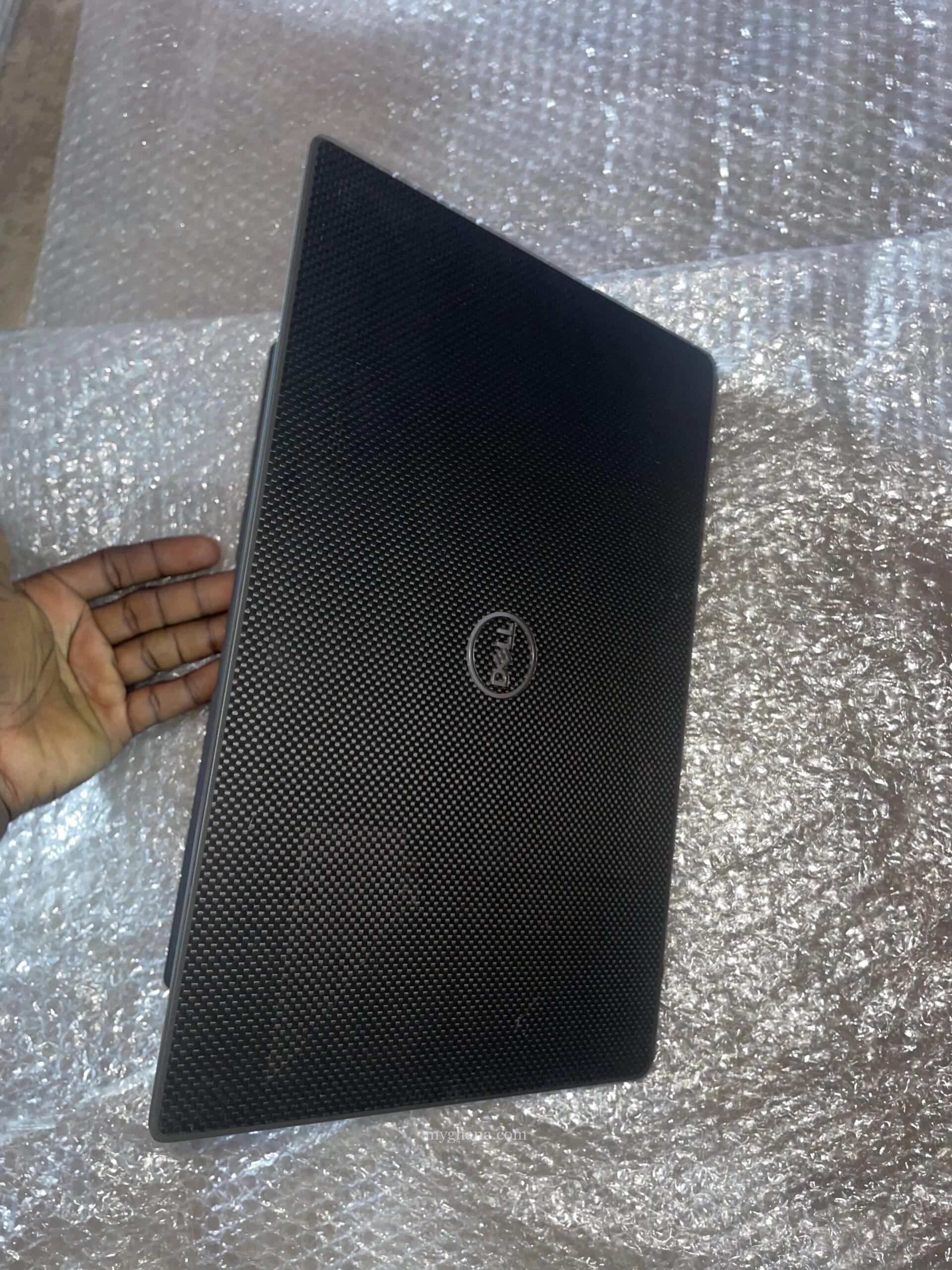 Dell Latitude 7300