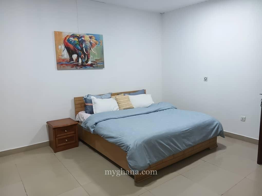 Furnished three bedroom apartment to let at Cantonments, Accra