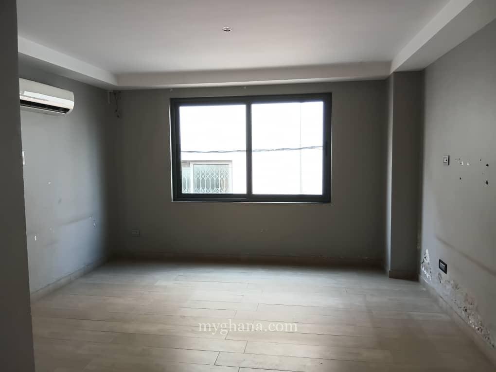 5 bedroom house to let at East Legon near American House, Accra