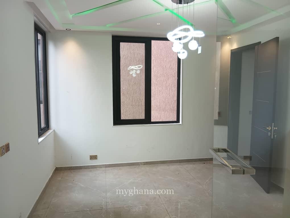 Executive 4 bedroom house for sale at Adjiringanor, East Legon, Accra