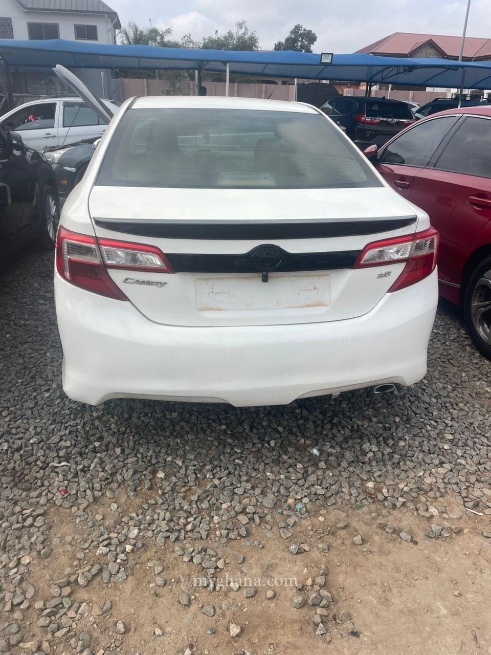 2014 TOYOT CAMRY