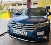 NEAT TOYOTA HIGHLANDER
