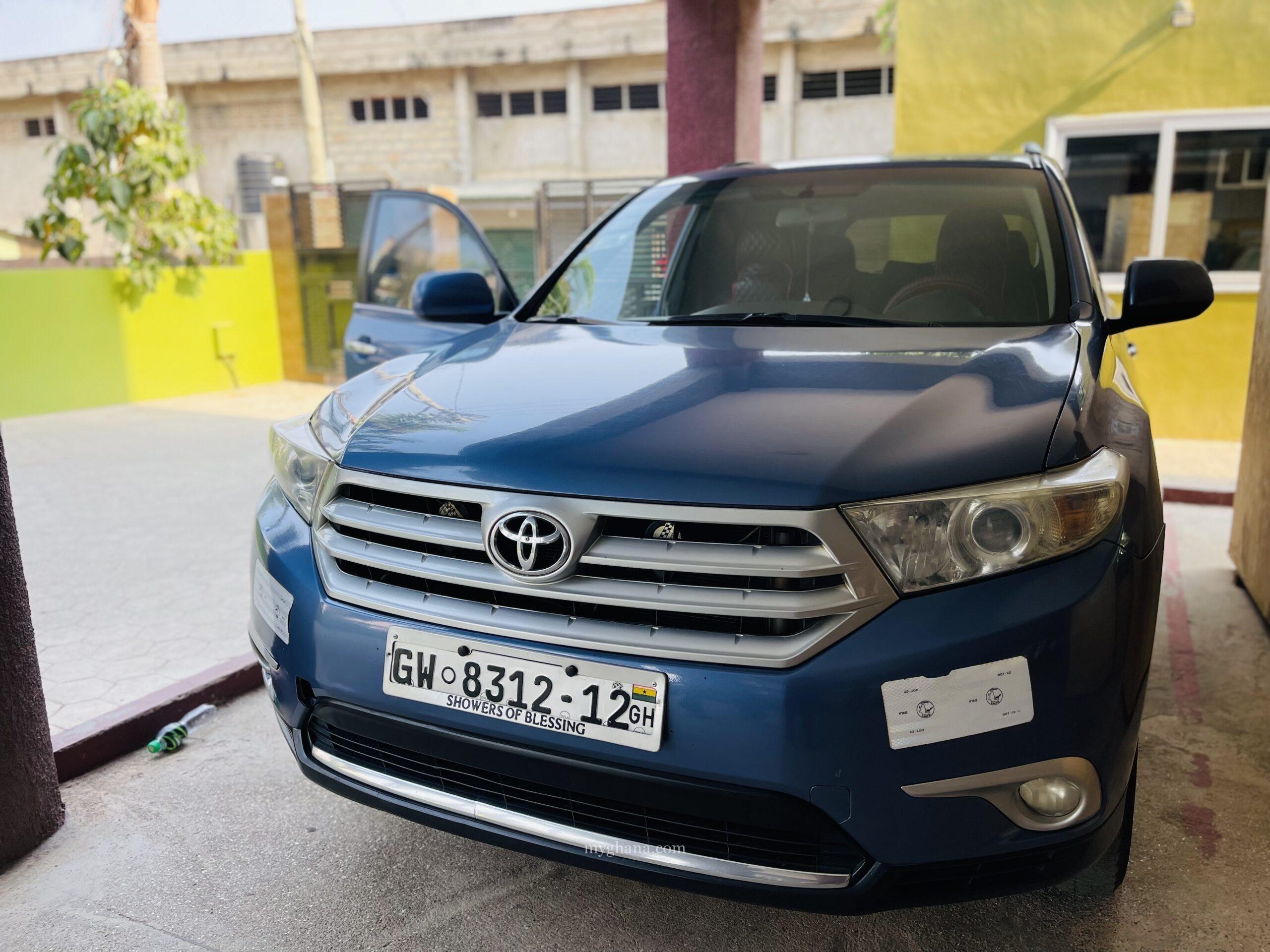 NEAT TOYOTA HIGHLANDER