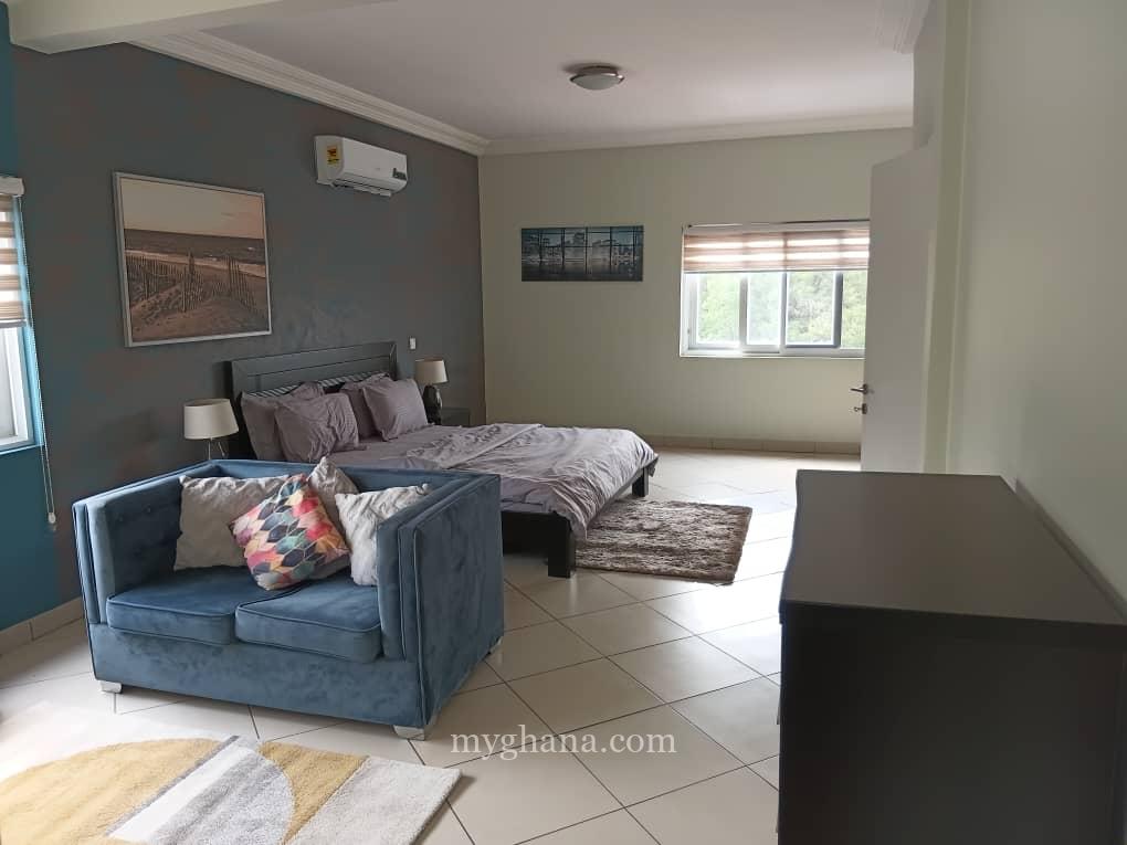 Fully furnished three bedroom apartment to let at North Ridge, Accra