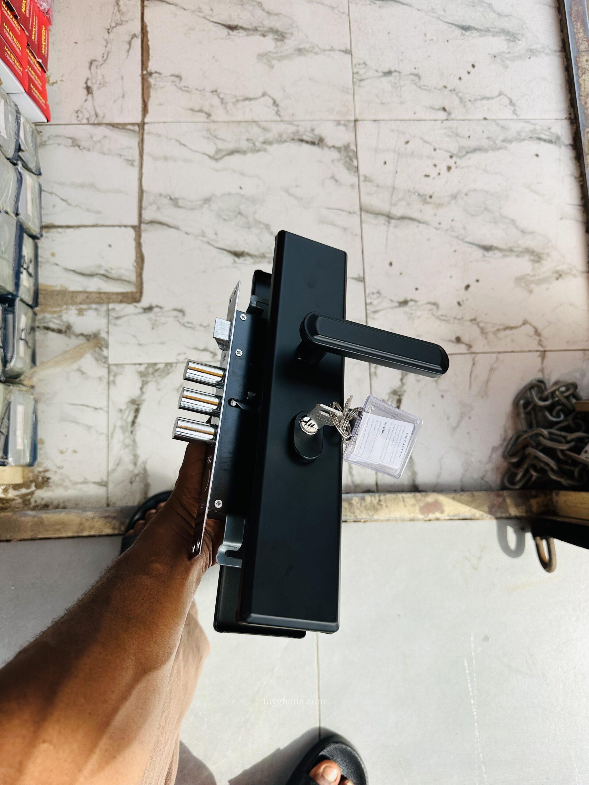 Black china lock