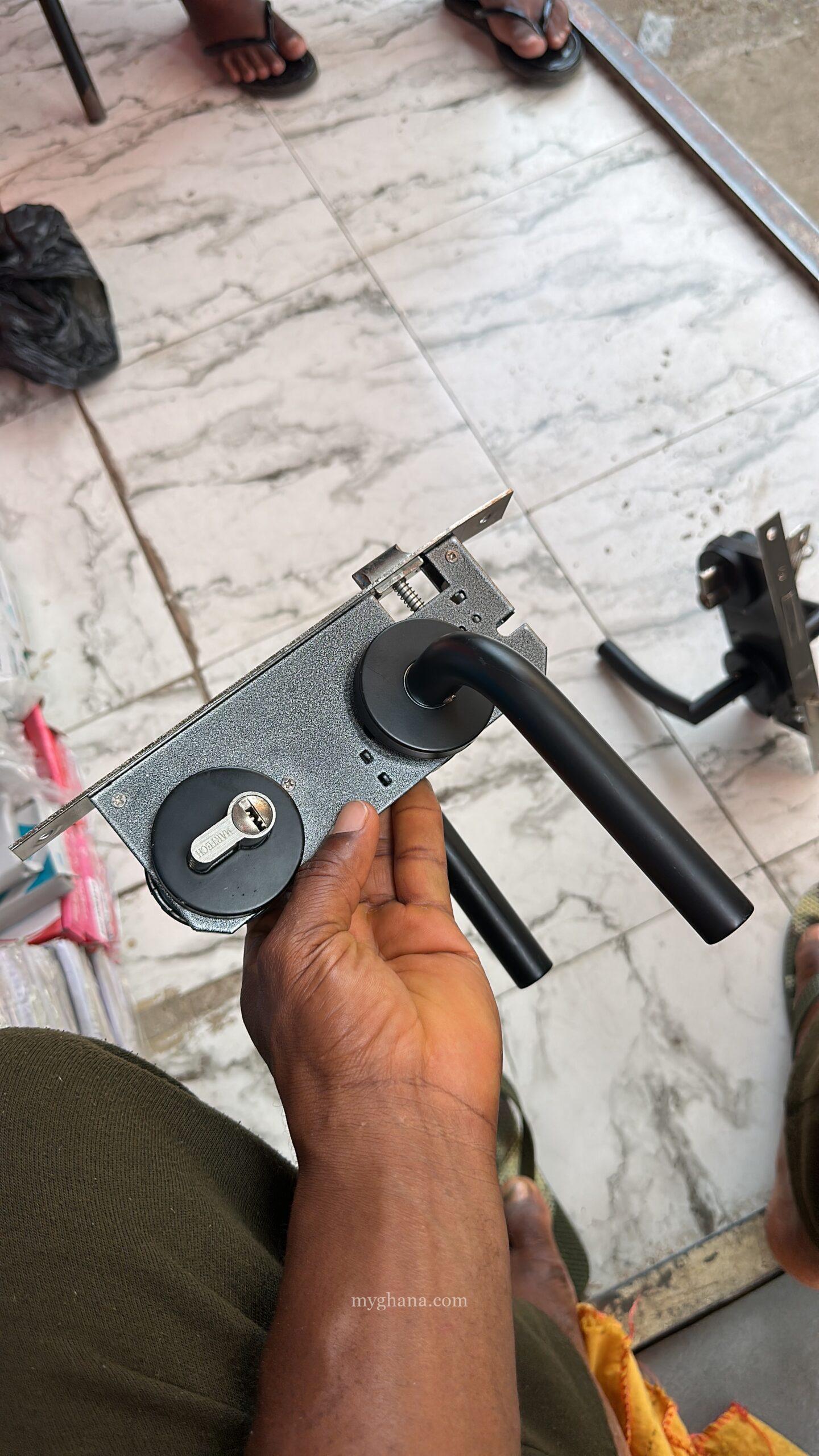 Separate door lock