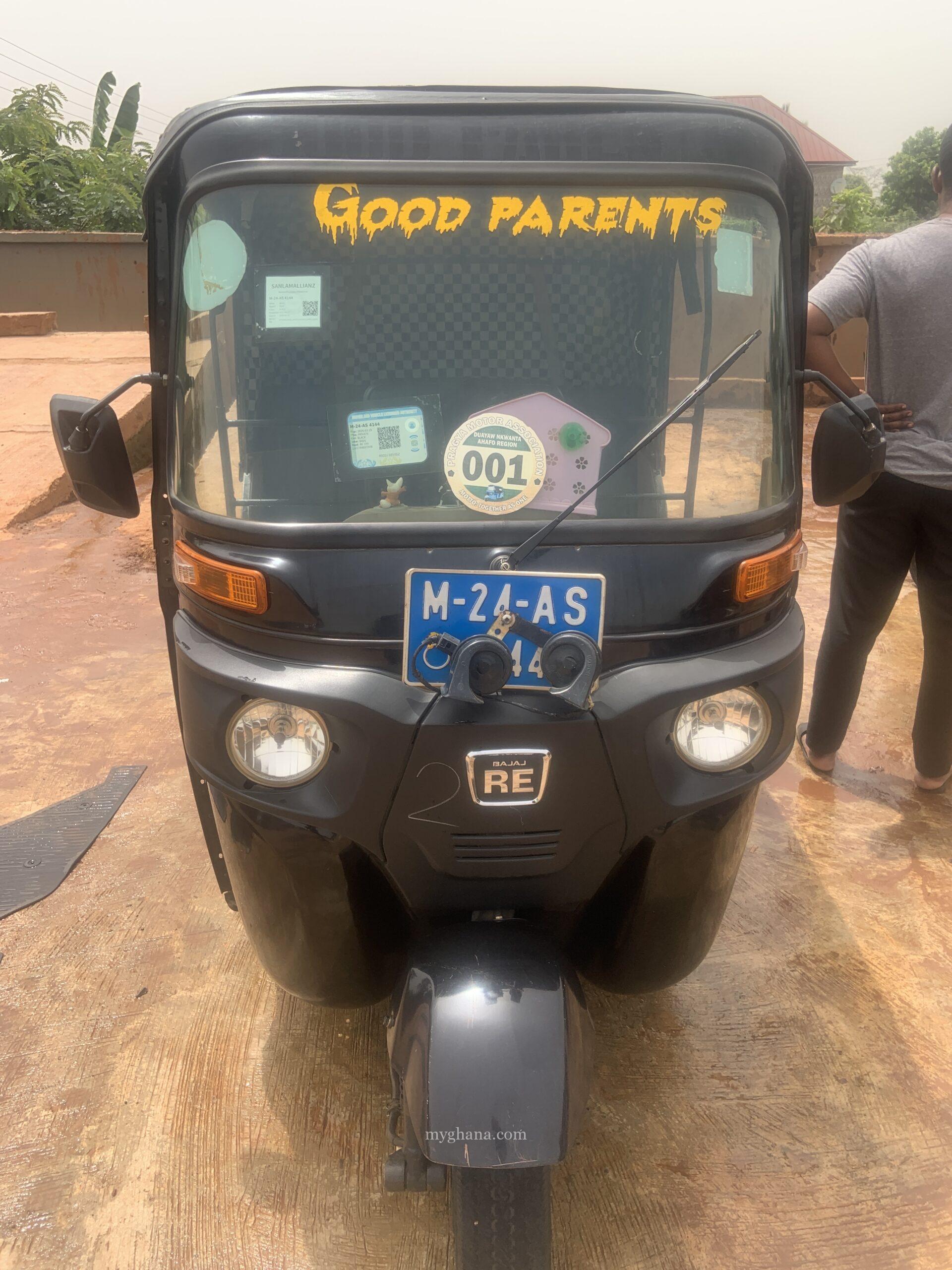 Bajaj compact 4s