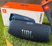 JBL Charge 5