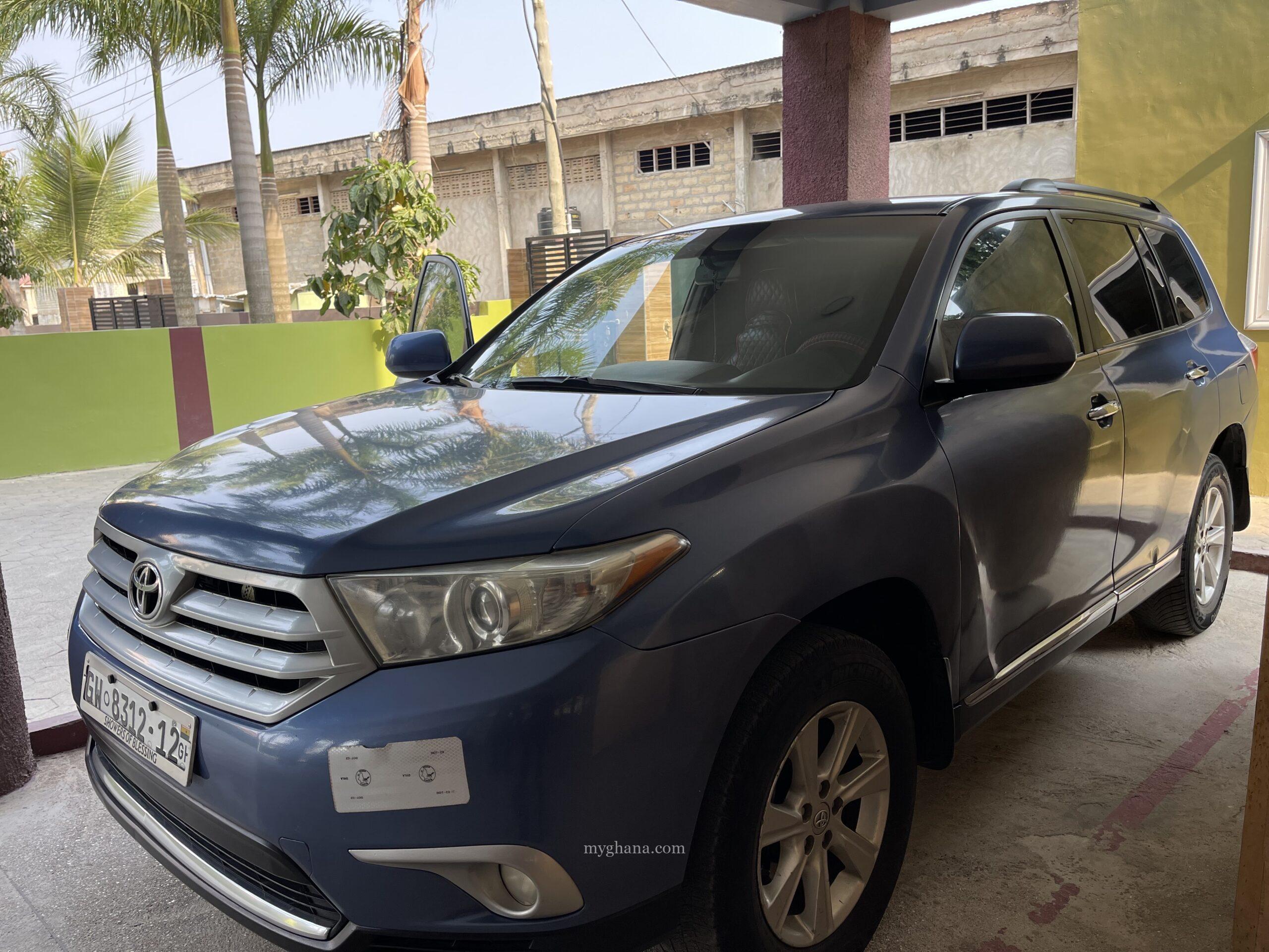NEAT TOYOTA HIGHLANDER
