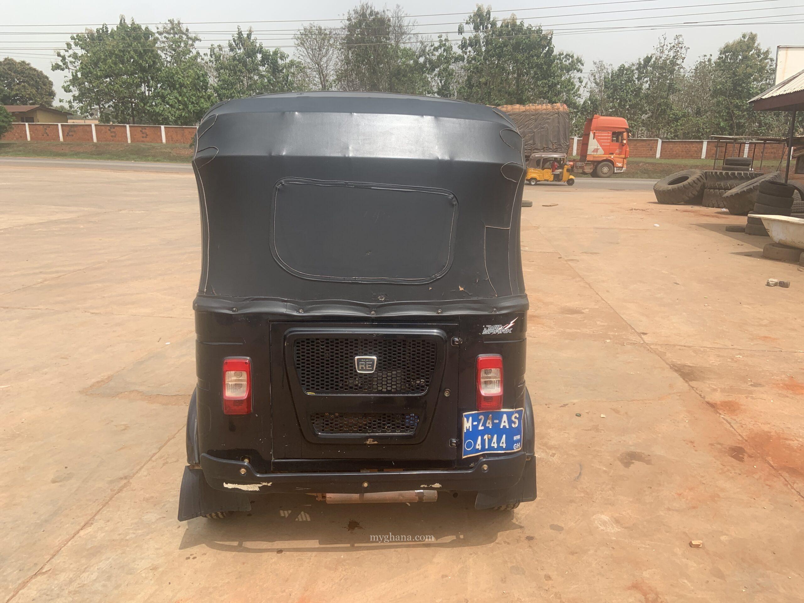 Bajaj compact 4s