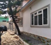5 bedrooms apartment